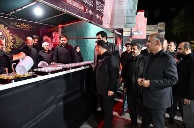 برگزاری مراسم بزرگداشت امام شهید ایران در شرکت سهامی بیمه ایران
