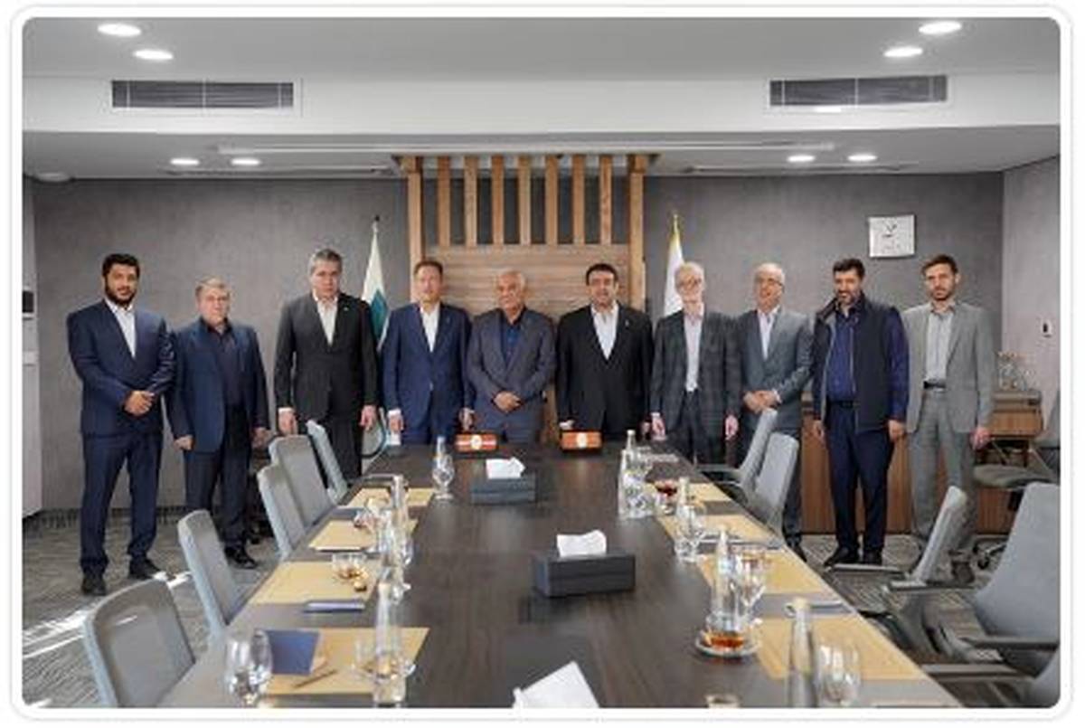 تفاهم‌نامه همکاری بانک ملی ایران و ماهان برای توسعه ناوگان هوایی کشور / نجارزاده: بانک ملی ایران خود را متعهد به پشتیبانی از بخش‌های زیربنایی می‌داند