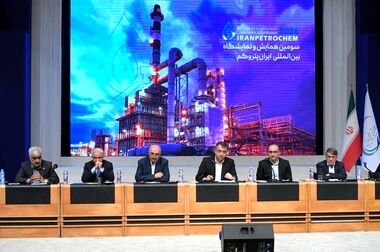 امضای ۶ تفاهم‌نامه راهبردی میان پتروشیمی پارس و مجموعه‌های صنعتی و مالی کشور