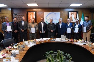 تجلیل از نفرات برتر کنکور ۱۴۰۴ در بوشهر با حمایت گروه صنایع پتروشیمی خلیج‌فارس/ رتبه نخست استان بوشهر در نهضت ملی مدرسه‌سازی