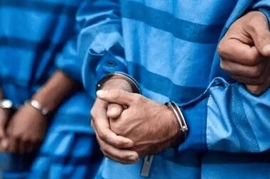  دستگیری مأمور قلابی با خودروی بدون پلاک در تهران/شناسایی ۱۲ شاکی