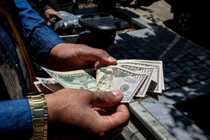 یک تکانه ارزی دیگر؛ چه باید کرد؟