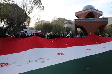 توزیع بیش از ۶۳ هزار قبض عوارض نوسازی، پسماند و مشاغل در منطقه۹