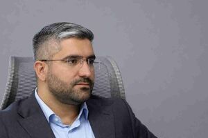 طرح ارتقای روشنایی بوستان سرخه‌حصار با نصب بیش از ۶ هزار پروژکتور کم‌مصرف اجرا شد