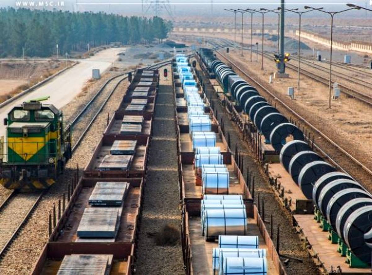 فولاد مبارکه ناجی حمل و نقل ریلی کشور