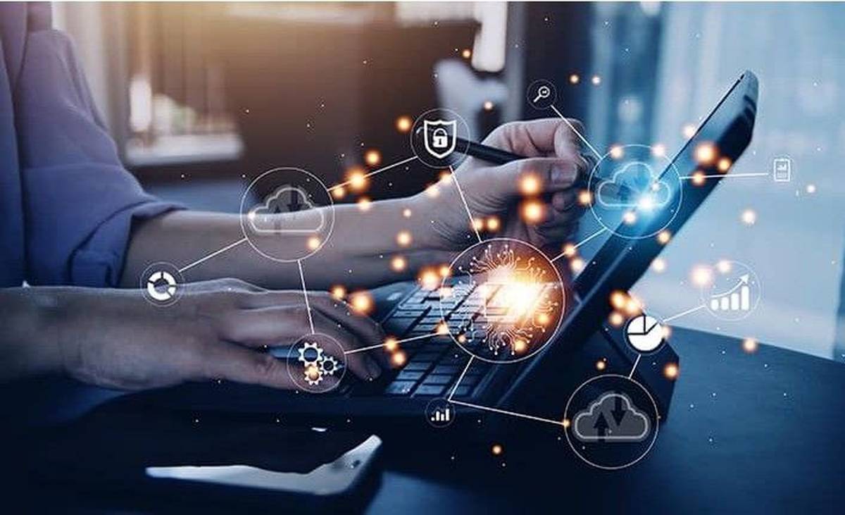 پرداخت بیش از ۲۱۰،۰۰۰ فقره تسهیلات لِندتک/ آمادگی بانک ملت برای همکاری با شرکت های فعال در حوزه لِندتک