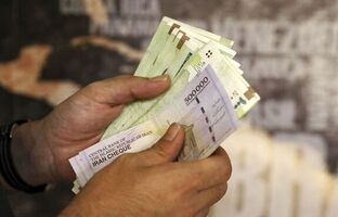 اصلاح نظام پرداخت حقوق/اجرای ۴۰ درصد قانون همسان‌سازی در ۶ ماه اول