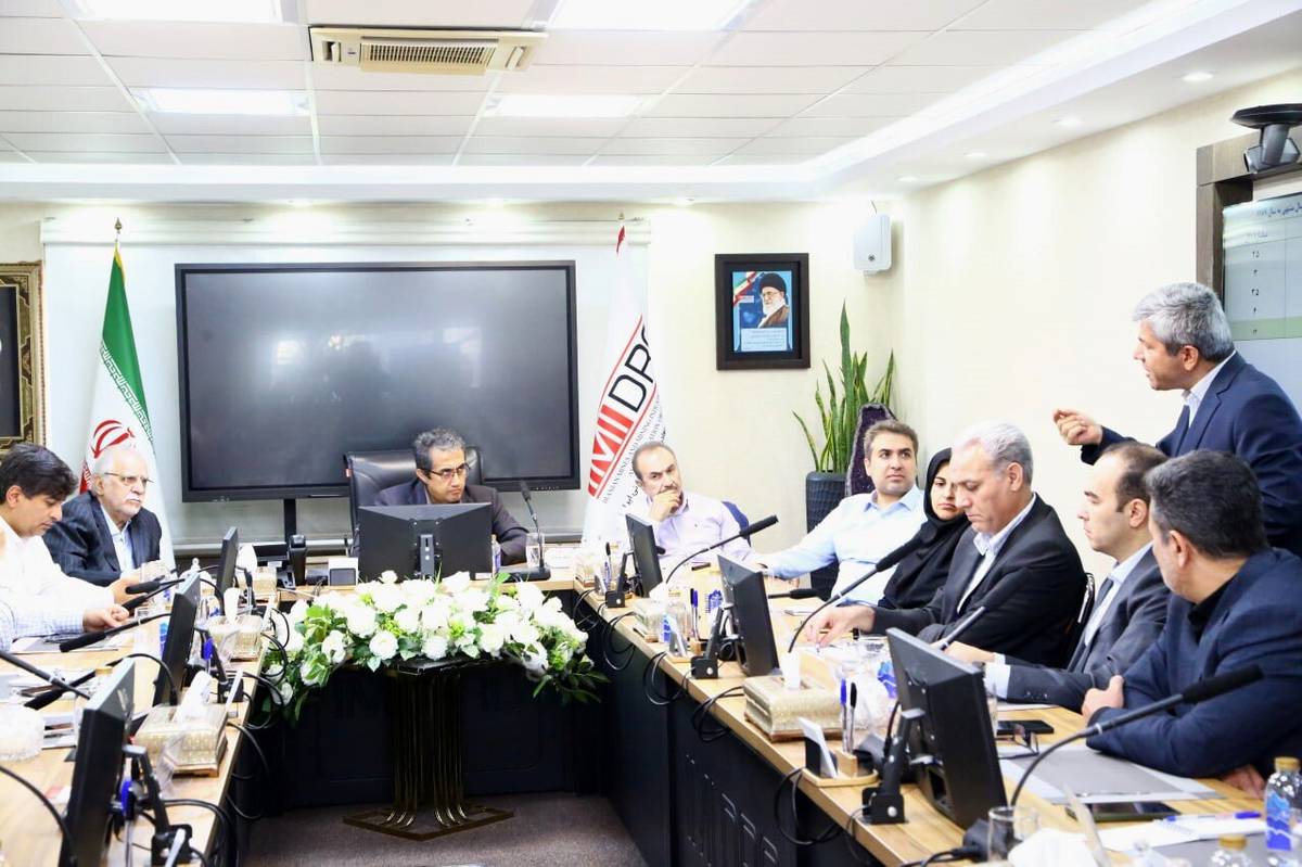 تاکید آقاجانلو بر تشکیل کارگروه رفع چالش های ارزی و صادراتی معدن و صنایع معدنی