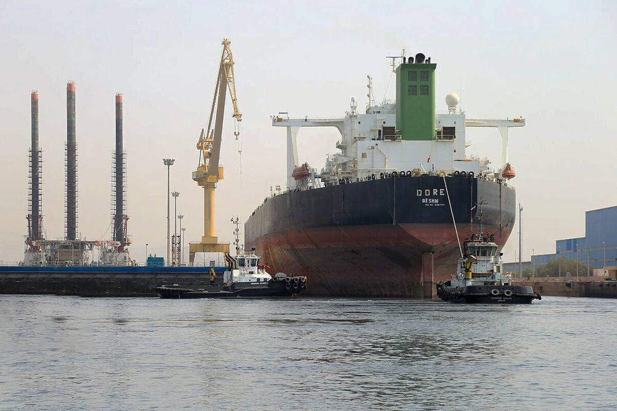 صادرات نفت ایران بدون وقفه ادامه دارد