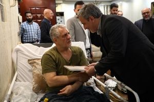  شهردار منطقه ۱۲ به دیدار جانباز دفاع مقدس رفت