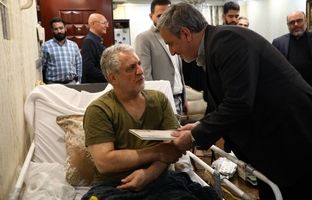  شهردار منطقه ۱۲ به دیدار جانباز دفاع مقدس رفت