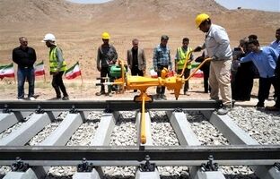 با ریل ذوب آهن اصفهان، خاش به ایرانشهر می رسد