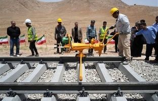 با ریل ذوب آهن اصفهان، خاش به ایرانشهر می رسد