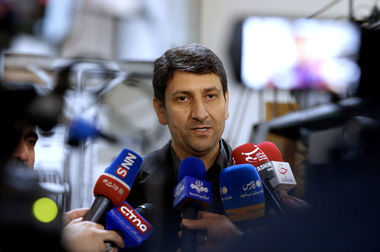 حالا که تصمیم حاکمیت رفع فیلترینگ است؛ فیلترشکن فروش‌ها به مردم معرفی شوند/ هرجا از مؤلفه‌های روز عقب می‌افتیم، جرم‌انگاری می‌کنیم