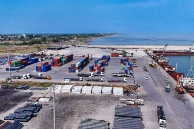 بازدید مدیرعامل بیمه ایران از مجتمع ونوس و دستور تسریع در رسیدگی به پرونده بیمه‌ای