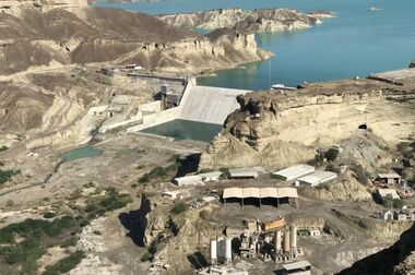 ۳۹۳۷ مگاوات نیروگاه خودتأمین صنایع در دست احداث است