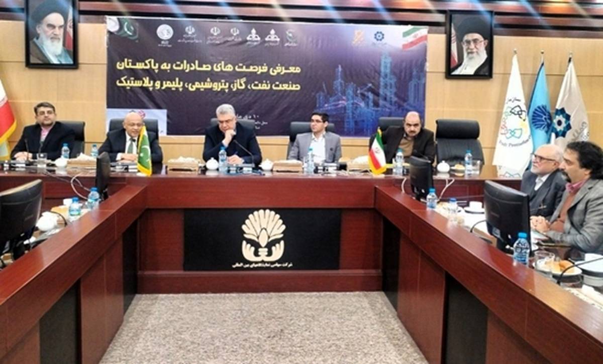 توسعه تجارت به مثابه گسترش صادرات و واردات