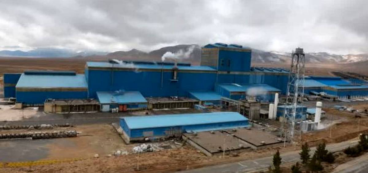 دستیابی به رکورد بی نظیر تولید بیش از ۳۲۵ هزارتن انواع محصولات گالوانیزه در کارخانه شماره ۱ شرکت ورق خودرو چهارمحال و بختیاری