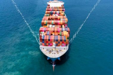 کشتیرانی جمهوری اسلامی ایران برنامه‌های کلان برای توسعه ناوگان و حضور در کریدورهای بین‌المللی دارد  