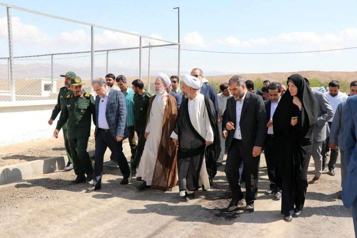 قدردانی دکتر مومنی از تلاش های بی دریغ در استان زنجان/ احداث و راه اندازی مرکز نگهداری، بازتوانی و درمان رایگان دولتی معتادان به همت خیرین زنجانی در کمتر از پنج ماه