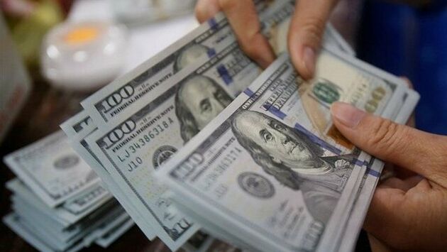 دلار بهتر است یا صندوق‌های ارزی؟
