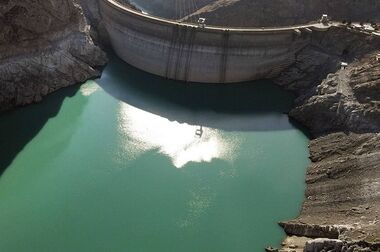 شرکت بیمه دی مسیر رشد خود را ادامه خواهد داد