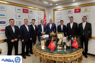 بازدید قائم‌مقام بانک تجارت از "هیمالیا" با هدف توسعه همکاری‌ها با ابزارهای نوین تامین مالی