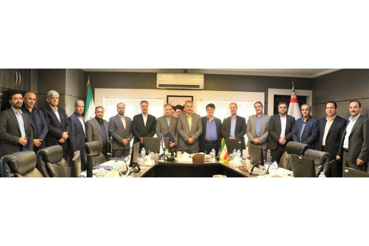 ایثار و همدلی، پشتوانه پیروزی در جنگ اقتصادی است