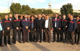 روایتی از حضور وزیر کار در شرکت فولاد اکسین خوزستان / سنگر مستحکم فولاد اکسین در برابر تحریم‌ها