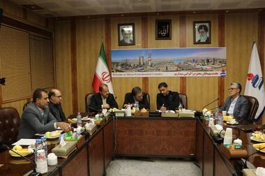 پیام تبریک مهندس پورکیا به مناسبت هشتم دی ماه روز صنعت پتروشیمی