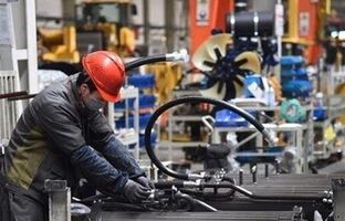 جزئیات جدید از بسته‌های حمایتی دولت برای کسب‌وکارها/ دولت سهم بیمه کارفرما را بدهد تا تعدیل نیرو متوقف شود