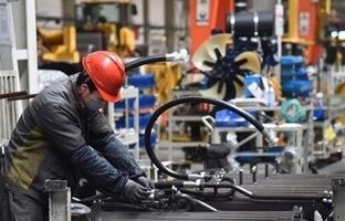 جزئیات جدید از بسته‌های حمایتی دولت برای کسب‌وکارها/ دولت سهم بیمه کارفرما را بدهد تا تعدیل نیرو متوقف شود