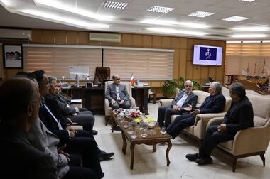 دیدار نمایندگان مجلس شورای اسلامی با معاون وزیر صمت و رئیس سازمان زمین‌شناسی و اکتشافات معدنی