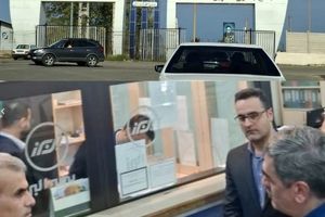 بازدید رئیس کل بیمه مرکزی از باجه بیمه البرز در سازمان بنادر و گمرکات گیلان