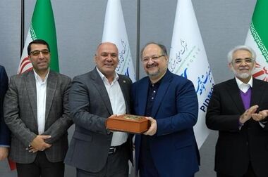  تأکید مدیرعامل پالایش گاز هویزه خلیج‌فارس بر ادامه مسیر پیشرفت، حل مشکلات فنی و نقش نیروی انسانی / صادقی: پالایش گاز هویزه امروز، حاصل ۳ سال تلاش شماست