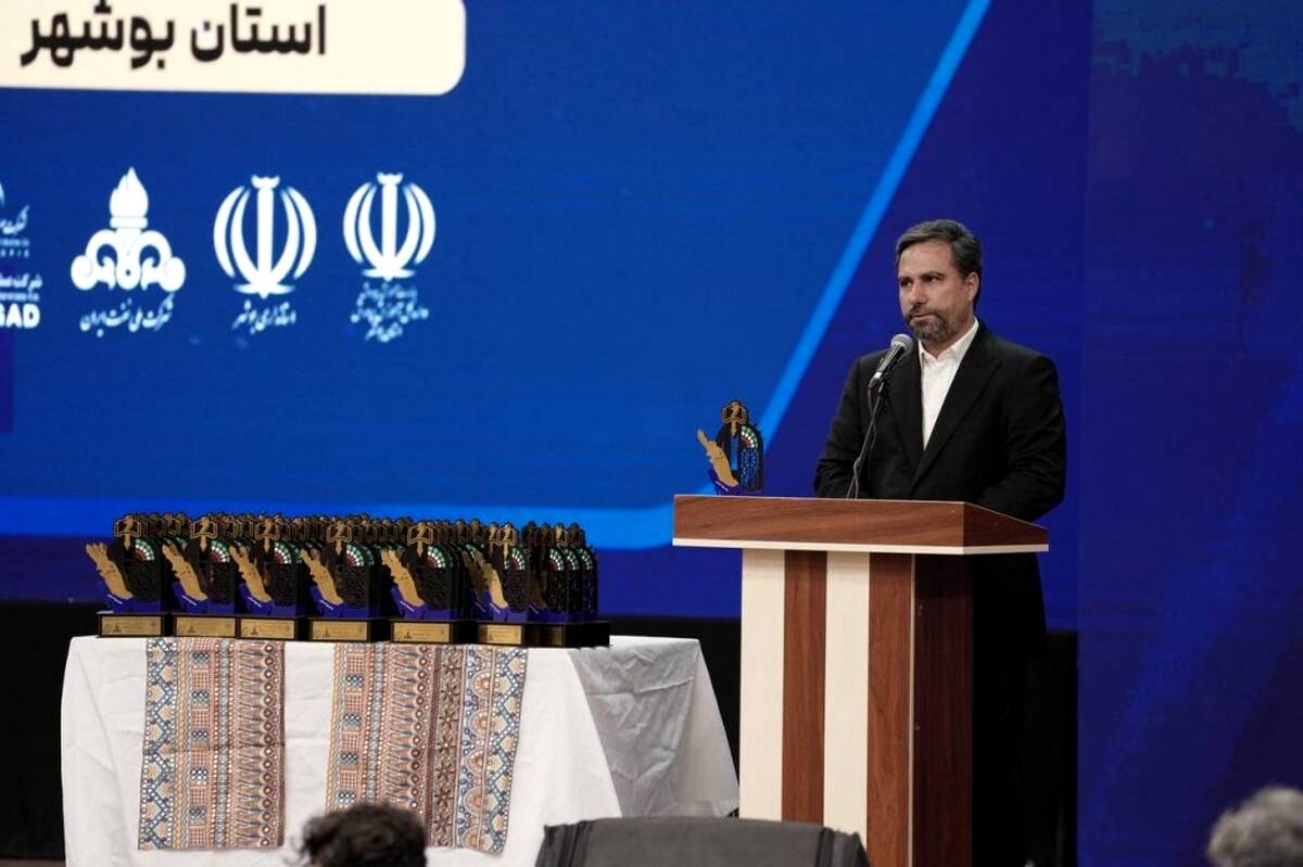 تجلیل از نفرات برتر کنکور ۱۴۰۴ در بوشهر با حمایت گروه صنایع پتروشیمی خلیج‌فارس/ رتبه نخست استان بوشهر در نهضت ملی مدرسه‌سازی