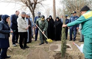 ۴۷ نهال برای ۴۷ سالگی انقلاب اسلامی در منطقه۱۳