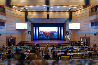 حضور پر رنگ بانک سینا در هفتمین نمایشگاه تخصصی نفت، گاز و پتروشیمی