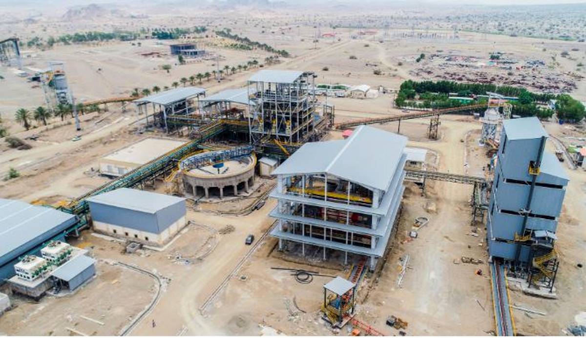 کارخانه فرآوری تیتانیوم؛ امیدی که پس از چهار دهه به ثمر نشست