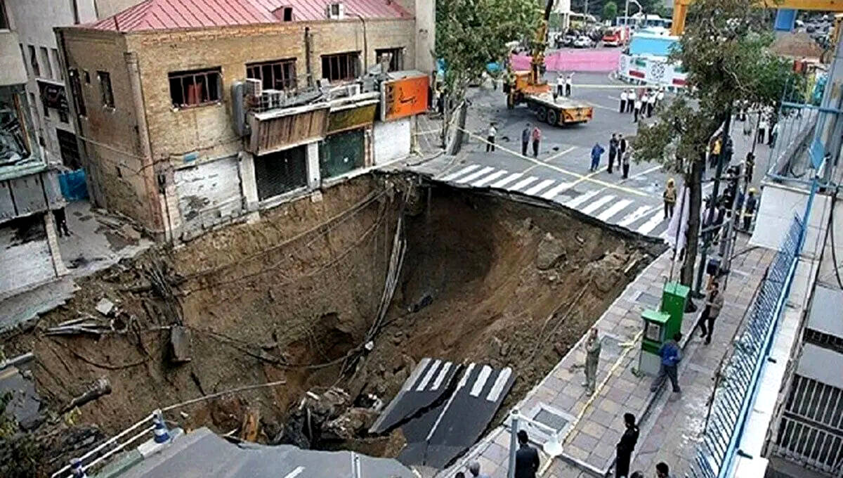  زندگی ۳ میلیون نفر در تهران بر روی پهنه فرونشست/ درگیری مخزن سوخت ری و پالایشگاه جنوب با فرونشست