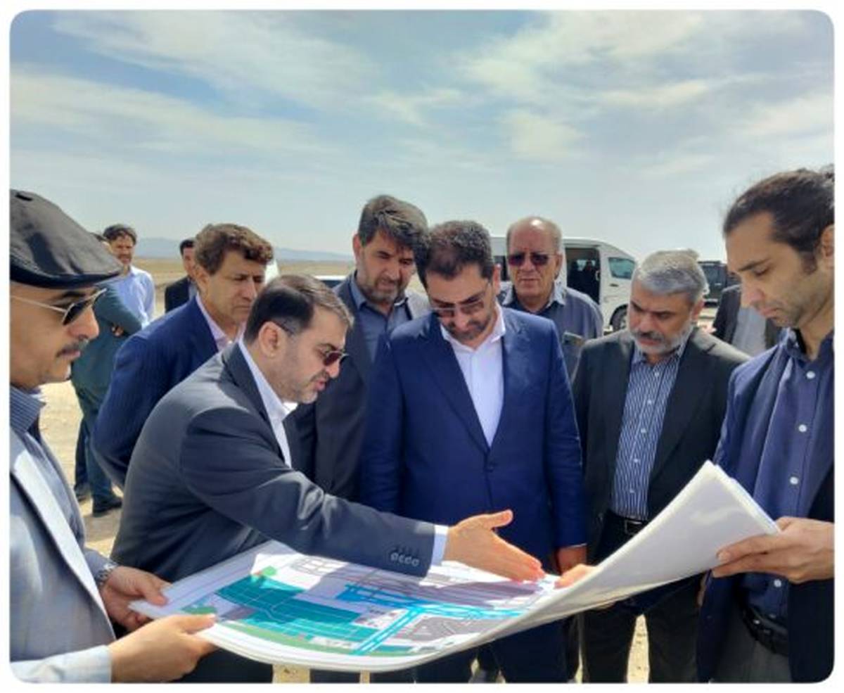 بازدید معاون برنامه‌ریزی و مدیریت منابع وزارت راه و شهرسازی از شهر فرودگاهی امام خمینی (ره)