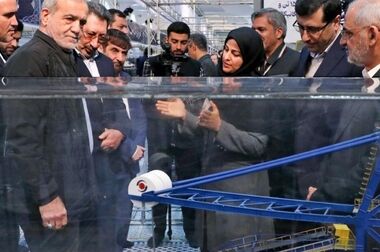 آئین تکریم از خانواده‌های معظم شهدا برگزار شد