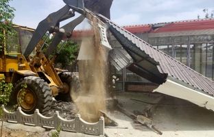 مقابله با 10 ساخت‌ وساز غیرمجاز و رفع تصرف ۶۵۰۰ مترمربع از اراضی حریم منطقه ۱۹