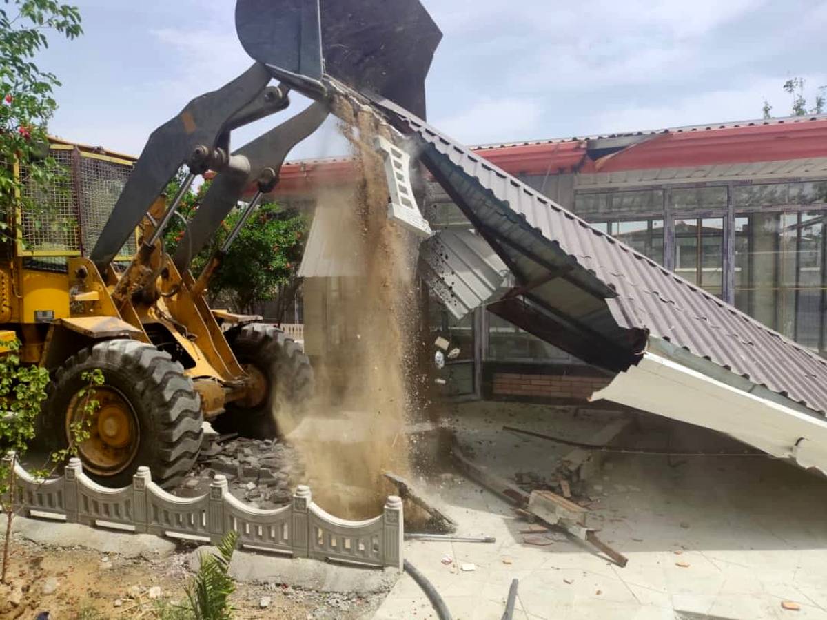 مقابله با 10 ساخت‌ وساز غیرمجاز و رفع تصرف ۶۵۰۰ مترمربع از اراضی حریم منطقه ۱۹