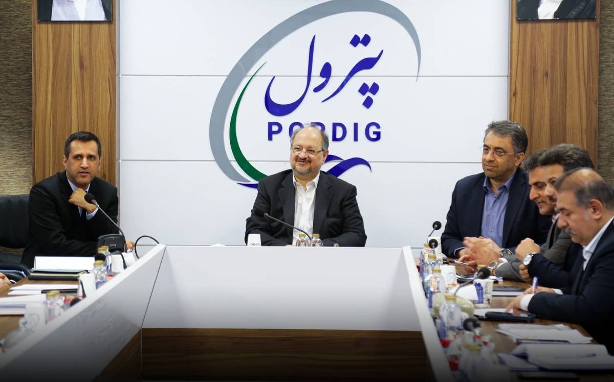 سلامت، شفافیت و بهره‌وری؛ پایه‌های حکمرانی نوین در هلدینگ خلیج فارس/ پترول باید پیشتاز تحول دیجیتال و مهندسی مالی باشد