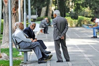  کلاف سردرگمِ همسان‌سازی برای بازنشستگان کارگری/ چرا عیدی‌ها «کارمندی» است؟!