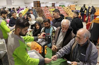 فعالیت میادین و بازارهای میوه و تره بار شهرداری تهران در روزهای تعطیل
