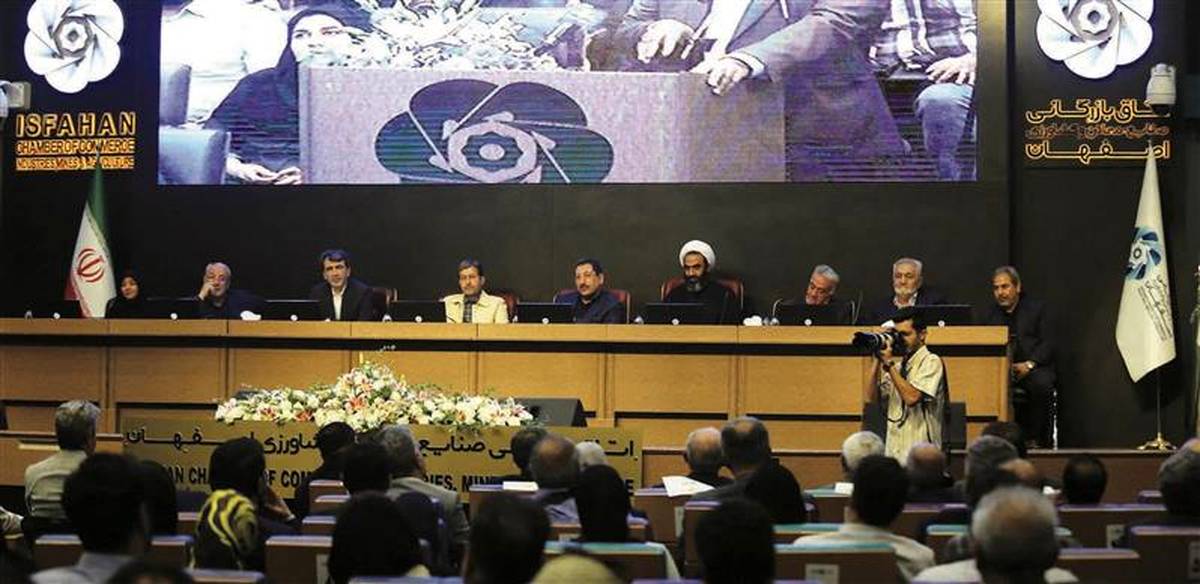 سرمایه‌گذاری چندین هزار میلیارد تومانی فولاد مبارکه در پروژه انتقال آب از دریای عمان به اصفهان