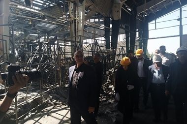 بازدید سرزده مدیرعامل بیمه آسیا از واحدهای مدیریت درمان و تقدیر از تلاش کارکنان در روز تعطیل