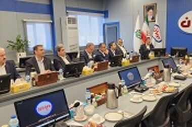 نشان عقاب طلایی مدیریت خلاق به مدیرعامل بانک سینا اعطا شد 